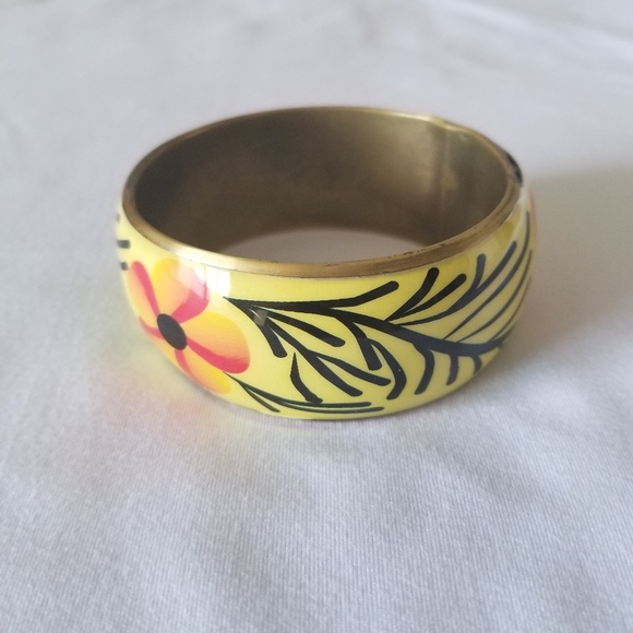 Floral Bangle Bracelet - Picture 2 of 5
